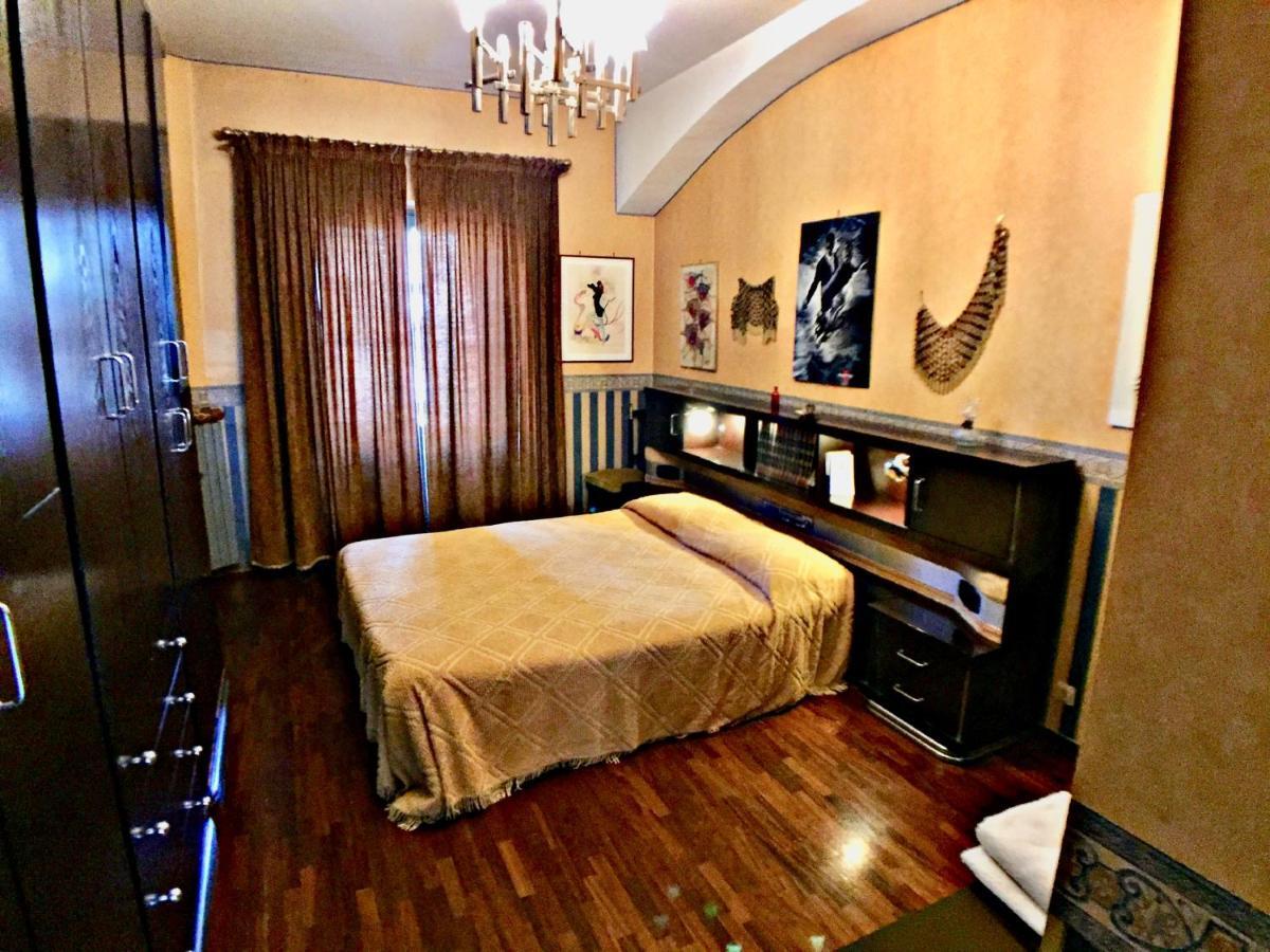 Elegante Appartamento Vicino Al Centro Turin Exterior foto